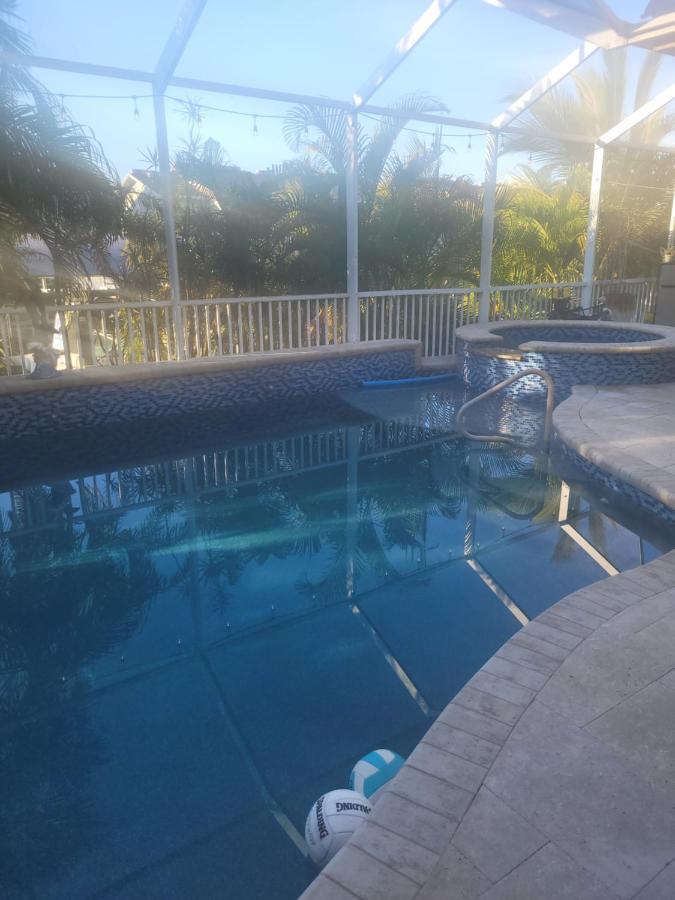 קייפ קורל Cape Paradise B & B - Your Luxury Tropical Retreat מראה חיצוני תמונה