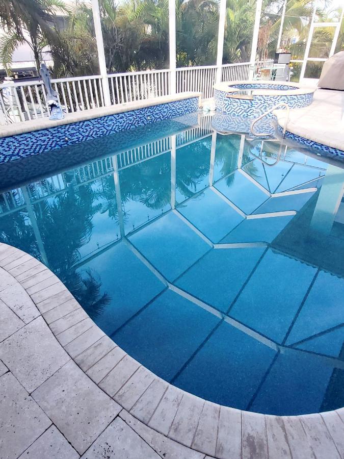 קייפ קורל Cape Paradise B & B - Your Luxury Tropical Retreat מראה חיצוני תמונה